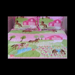 All the Pretty Horses Bedding Set